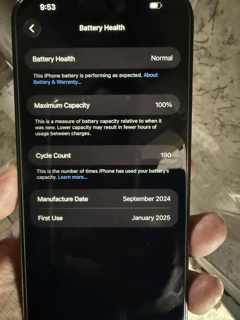 Apple iPhone 16 Pro Max 2