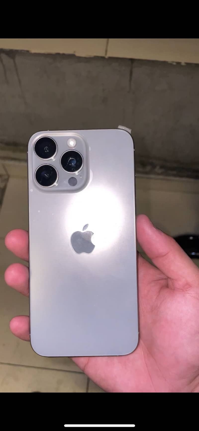 Apple iPhone 15 Pro Max 0
