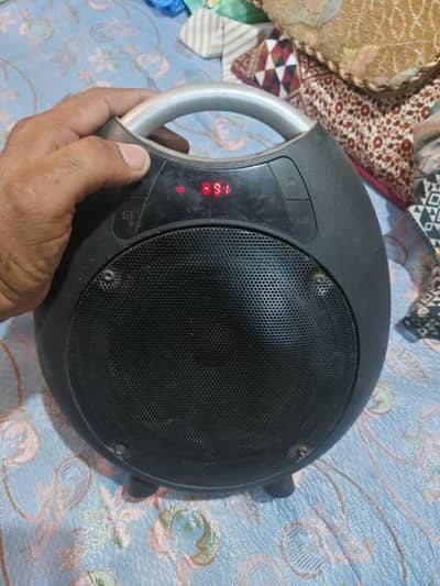 japani speaker portable boht Acha sound awaz