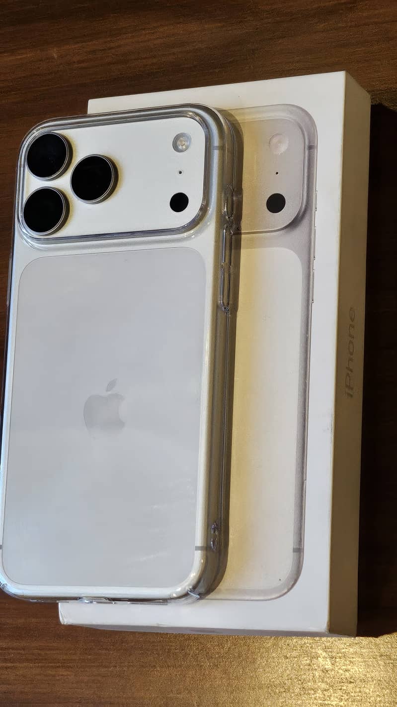 Apple iPhone 17 Pro Max 0