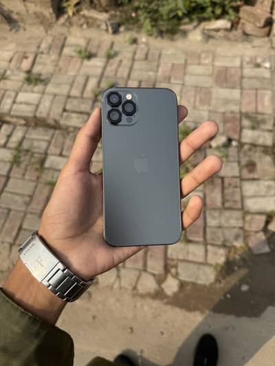 Apple iPhone 12 Pro Factory Unlock For sale and exchange