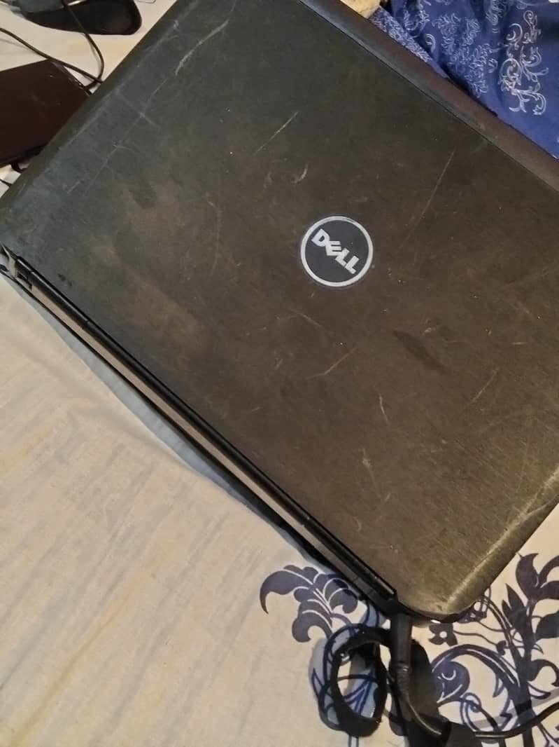 Dell latitude E5340 1
