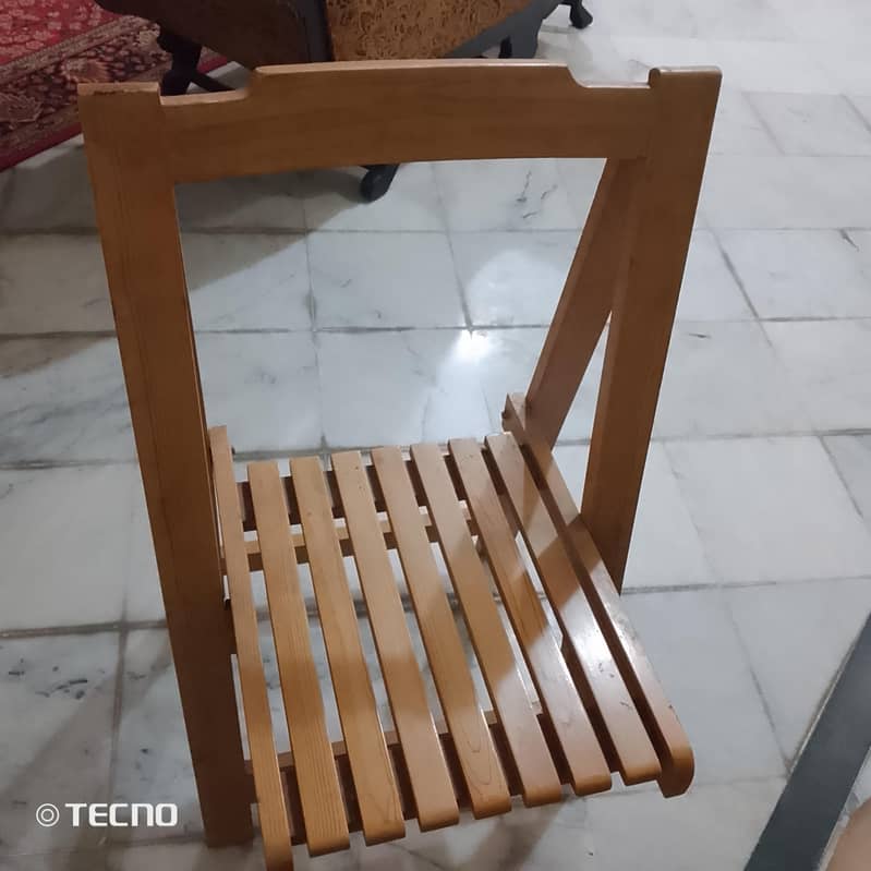 Dining table with six chairs 2