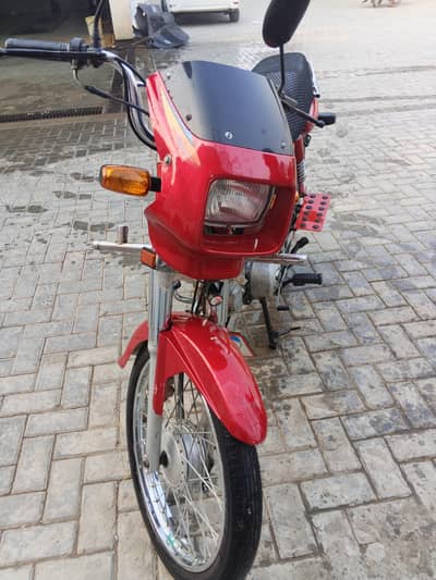 United 100 CC