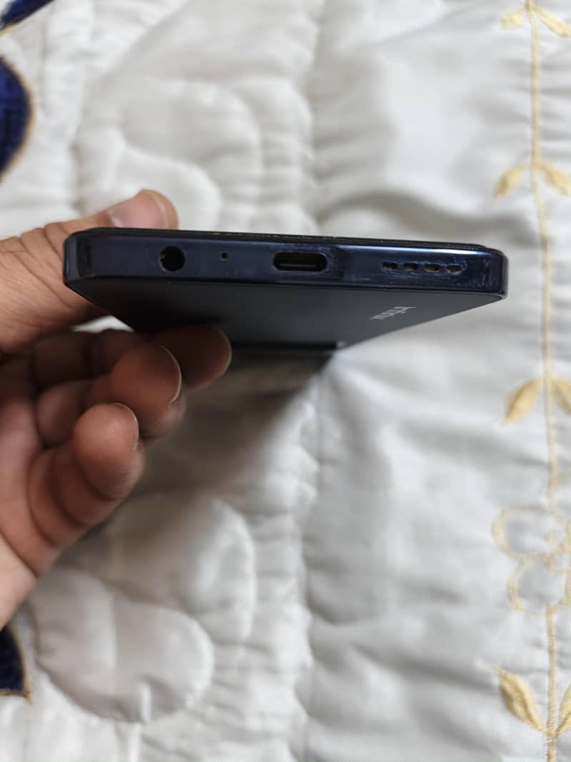 Infinix Note 30 Pro 3
