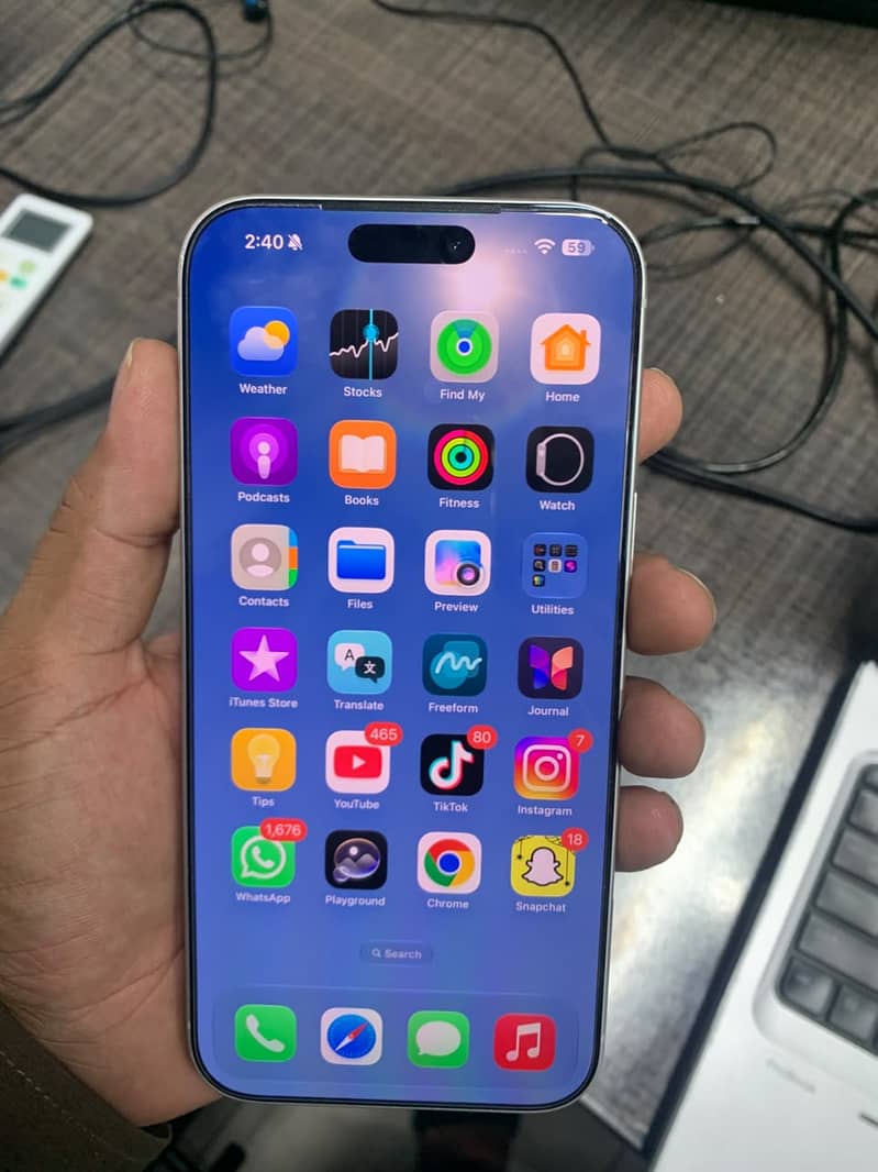 Apple iPhone 17 Pro Max 6