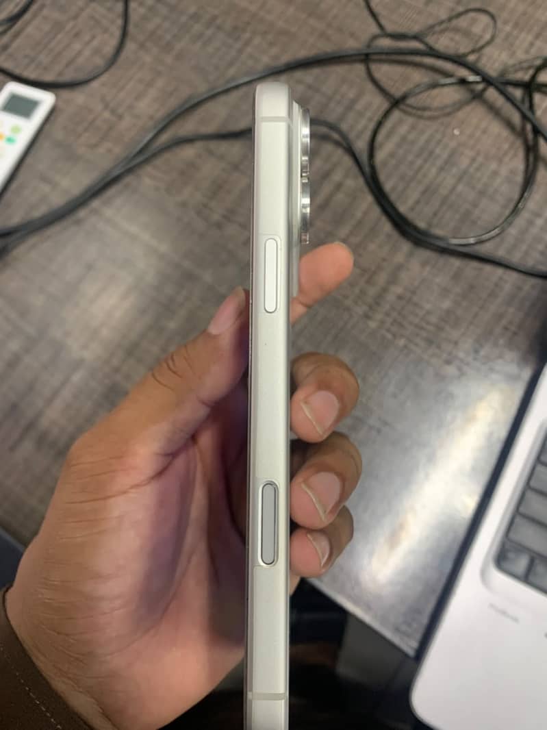 Apple iPhone 17 Pro Max 7