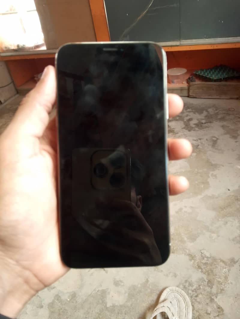 Apple iPhone X 0