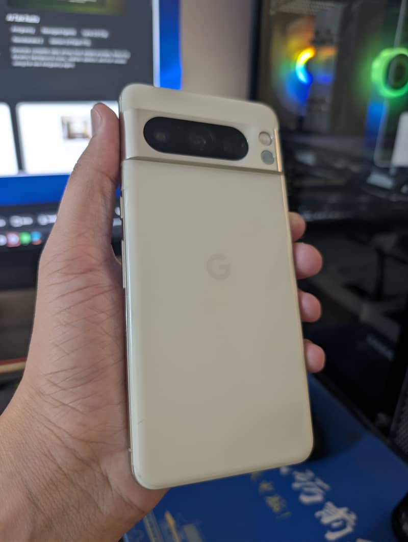 Google Pixel 8 Pro 7