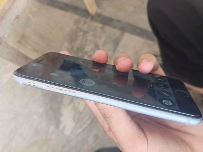 Apple iPhone 6 3
