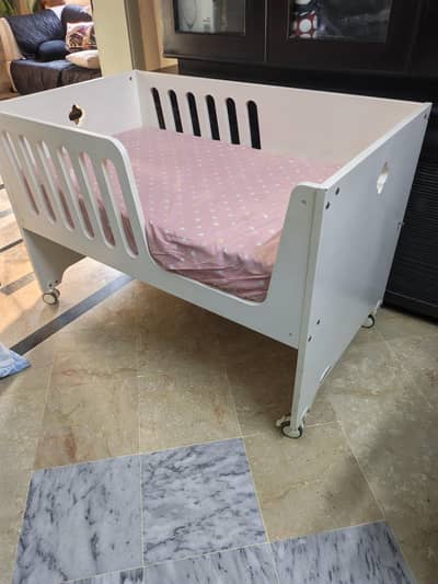 baby cot with mattress