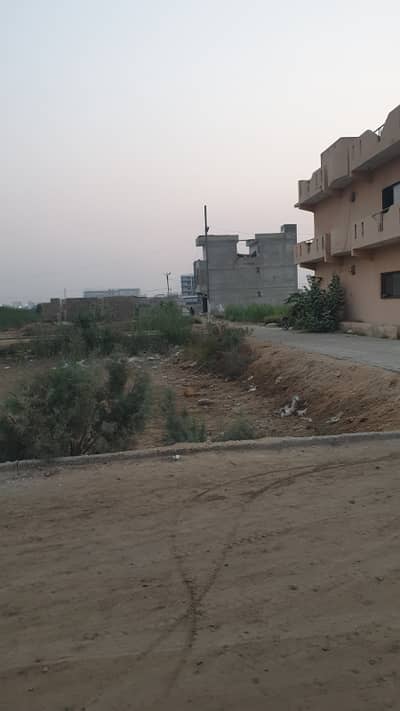 LOW-BUDGET PLOTS 120SQYDS WITH POSSESSION PIR GUL HASSAN TOWN