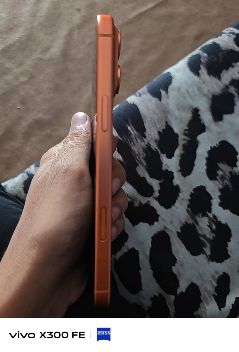 Apple iPhone 17 Pro Max 3