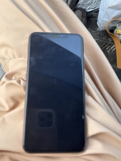 Apple iPhone 11 Pro Max sirf Face ID Nhi chalti oral ok ha