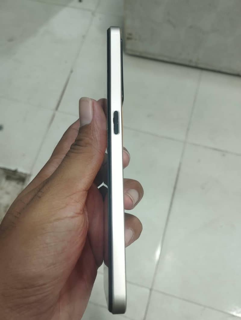 OPPO A57 5