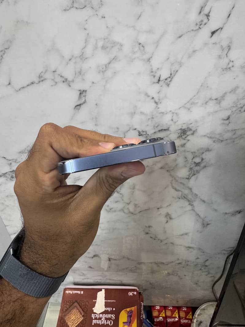 Apple iPhone 13 Pro 1