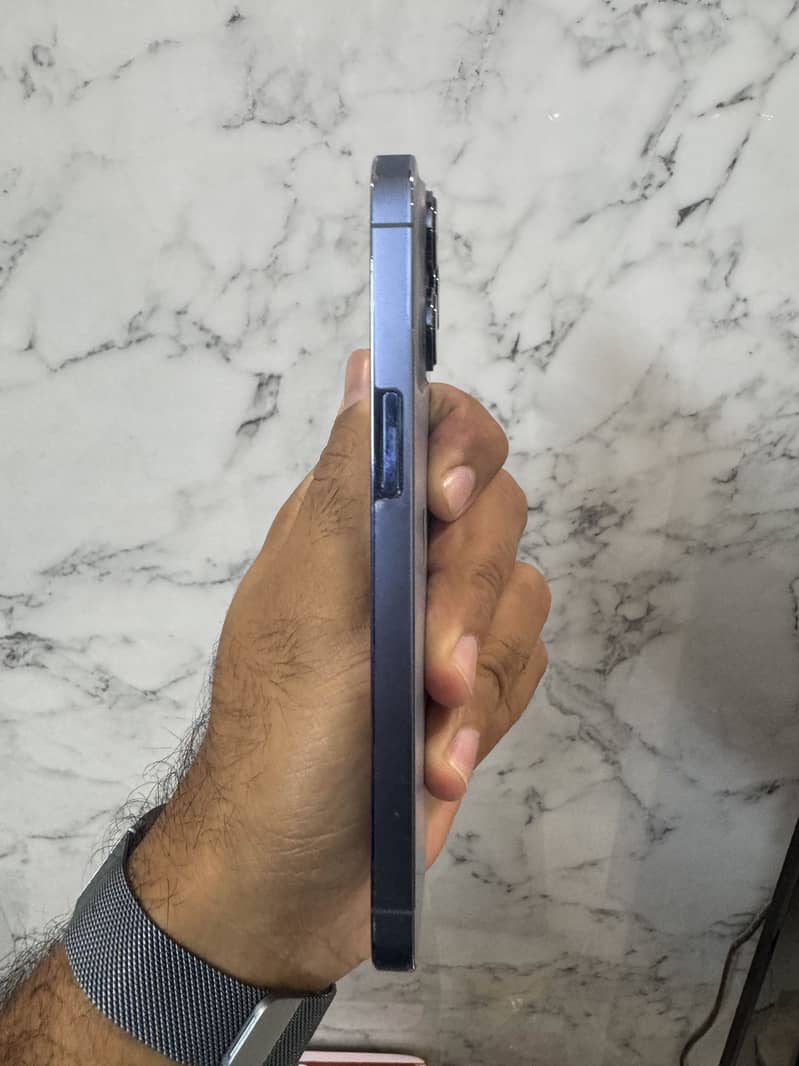Apple iPhone 13 Pro 3