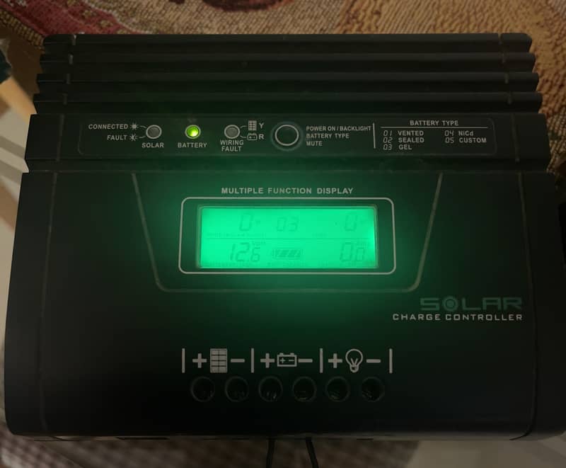 mppt solar charging controller 0