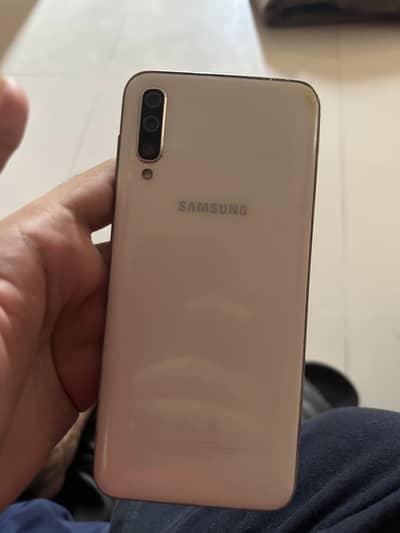 Samsung Mobile A50