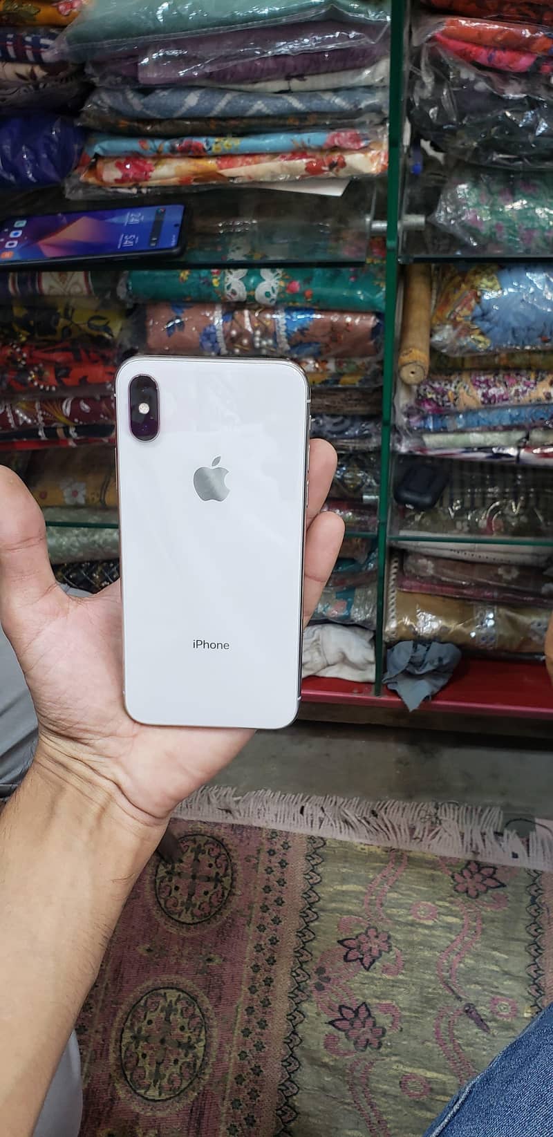 Apple iPhone X 3