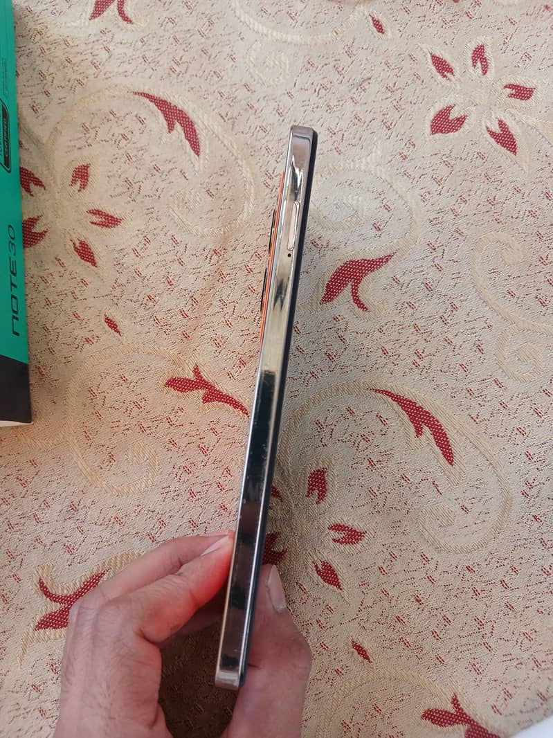 Infinix Note 30 3