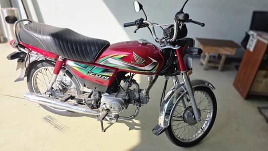 Honda CD 70 bike  available for sale new condition