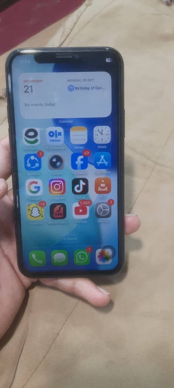 Apple iPhone 11 Pro 7