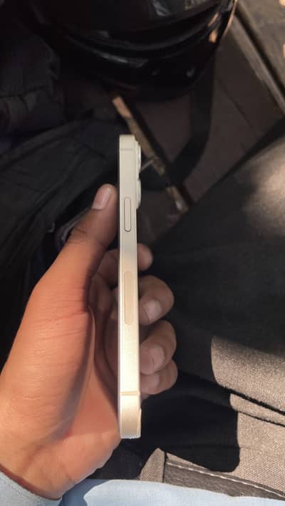 Apple iPhone 14