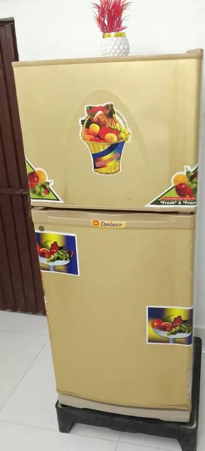 fix price ha Geneine New condition Dawlance big medium size fridge