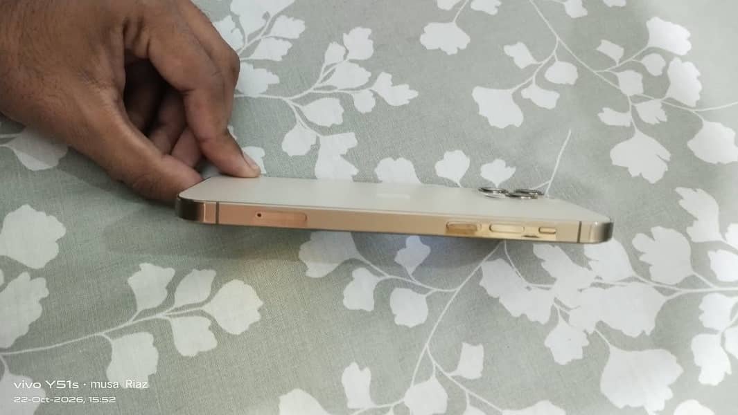 Apple iPhone 12 Pro 2