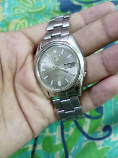 original Seiko 5 Automatic Day Date Silver Dial Stainless Steel Watch