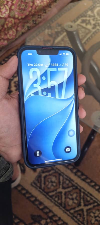 Apple iPhone 13