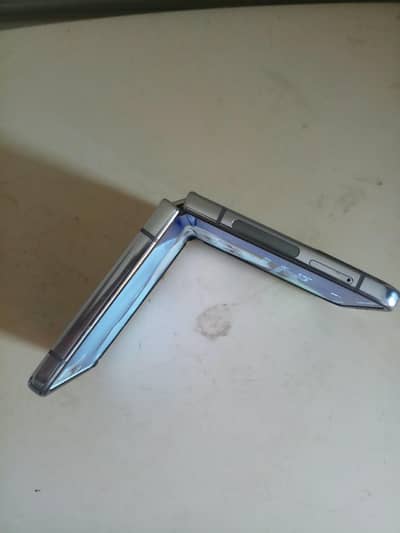Samsung Mobile Z Flip 4