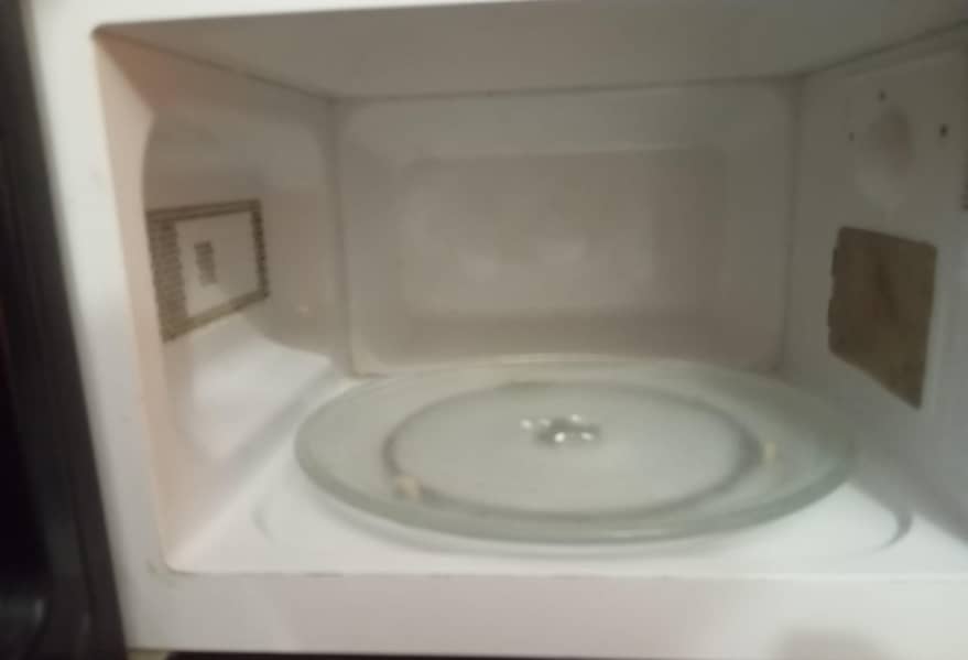 MICROWAVE DAWLANCE 3
