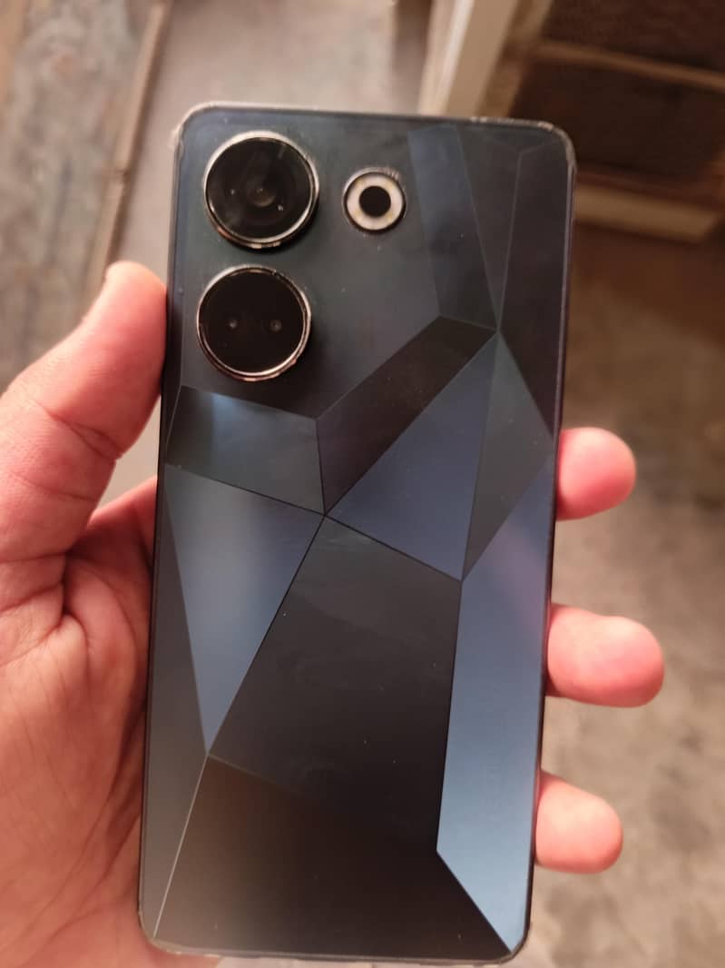 Tecno CAMON 20 Pro 0