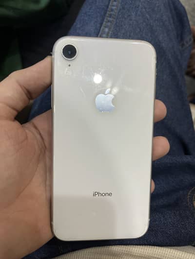 Apple iPhone XR