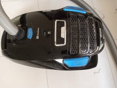 Dawlance Vacuum Cleaner – Excellent Condition, Lightly Used