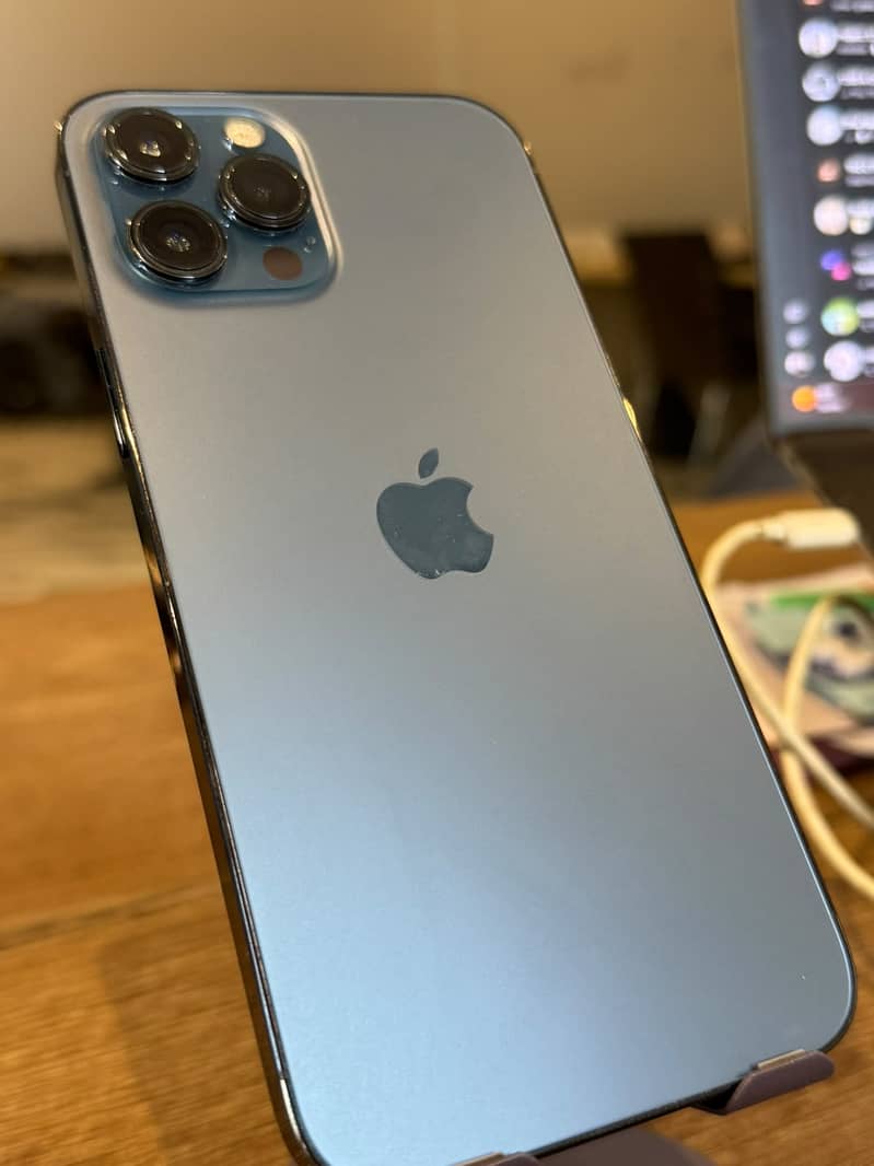 Apple iPhone 12 Pro Max 3