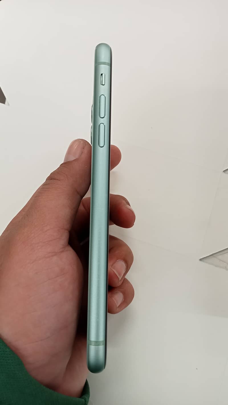 Apple iPhone 11 2