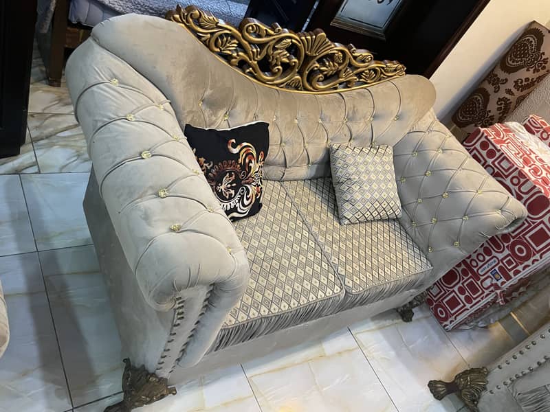 Sofa set 0