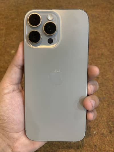 Apple iPhone 16 Pro Max