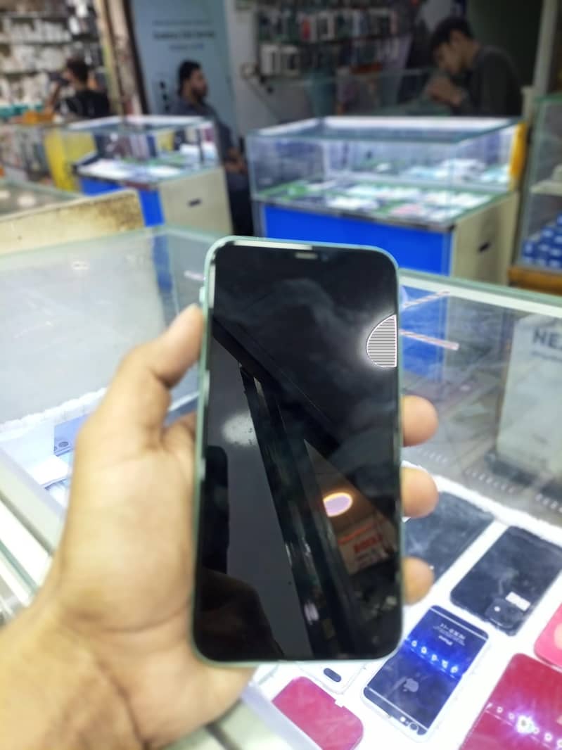 Apple iPhone 11 1