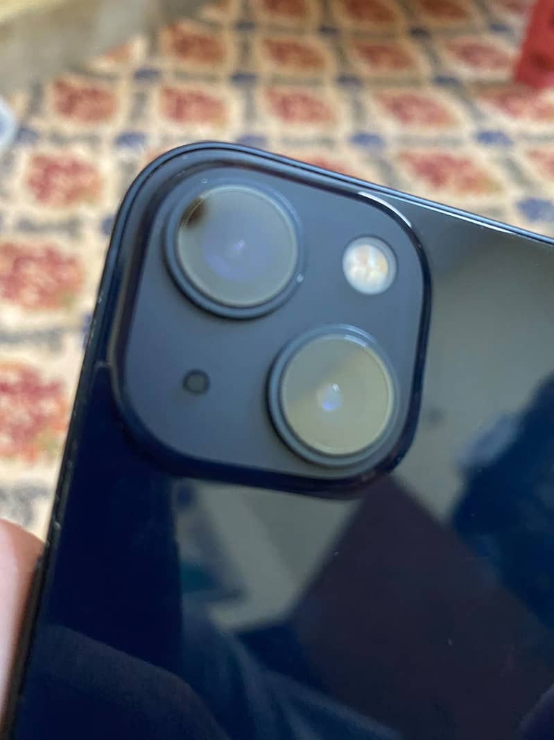 Apple iPhone 13 5