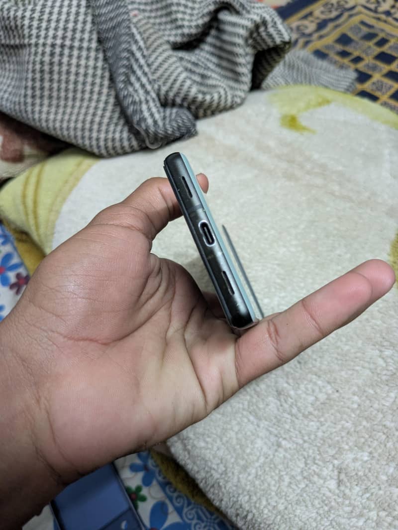 Google Pixel 6a 5