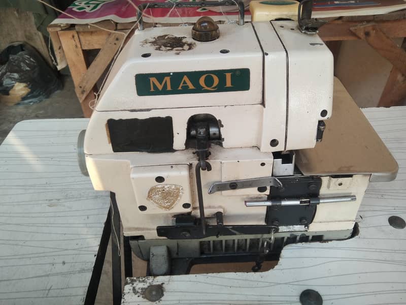 Maqi Overlock Machine 0