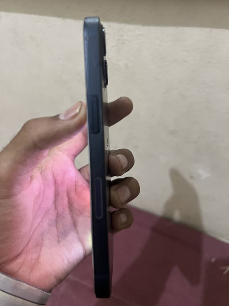 Apple iPhone 13 128GB | 94% Battery Health | Official Apple Warranty 5