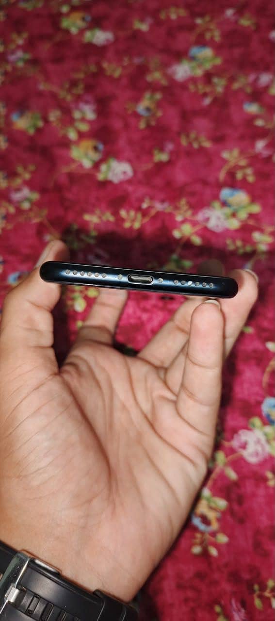 Apple iPhone SE 4