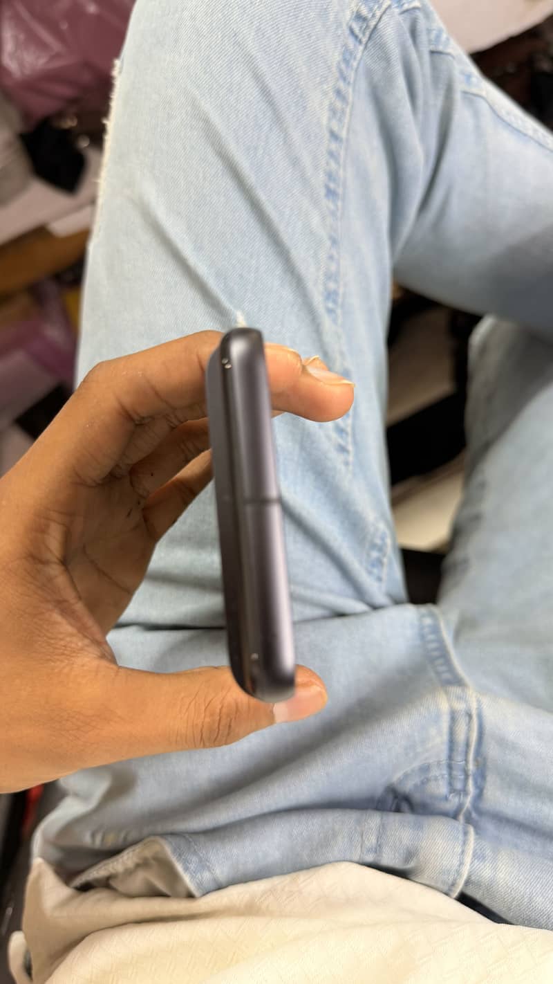 Google Pixel 8 2