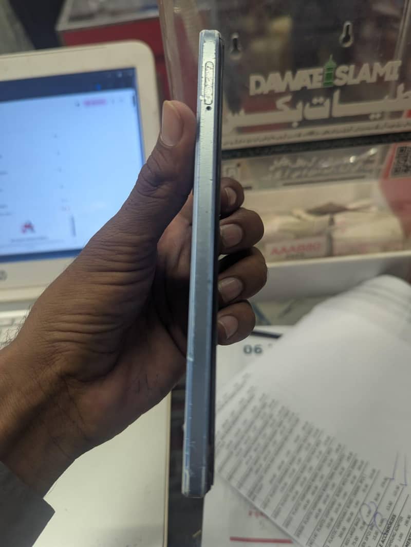 OPPO A17 1