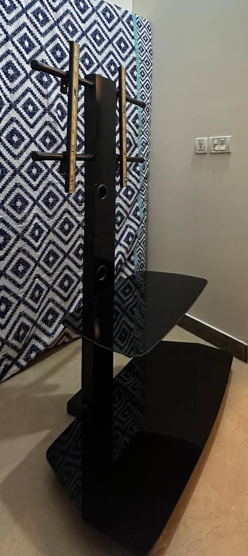 TV Table, console for lcd. 3